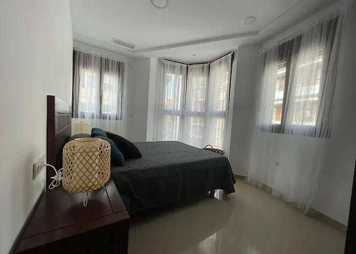 Piso Centro Junto Basilica Διαμέρισμα Έλτσε